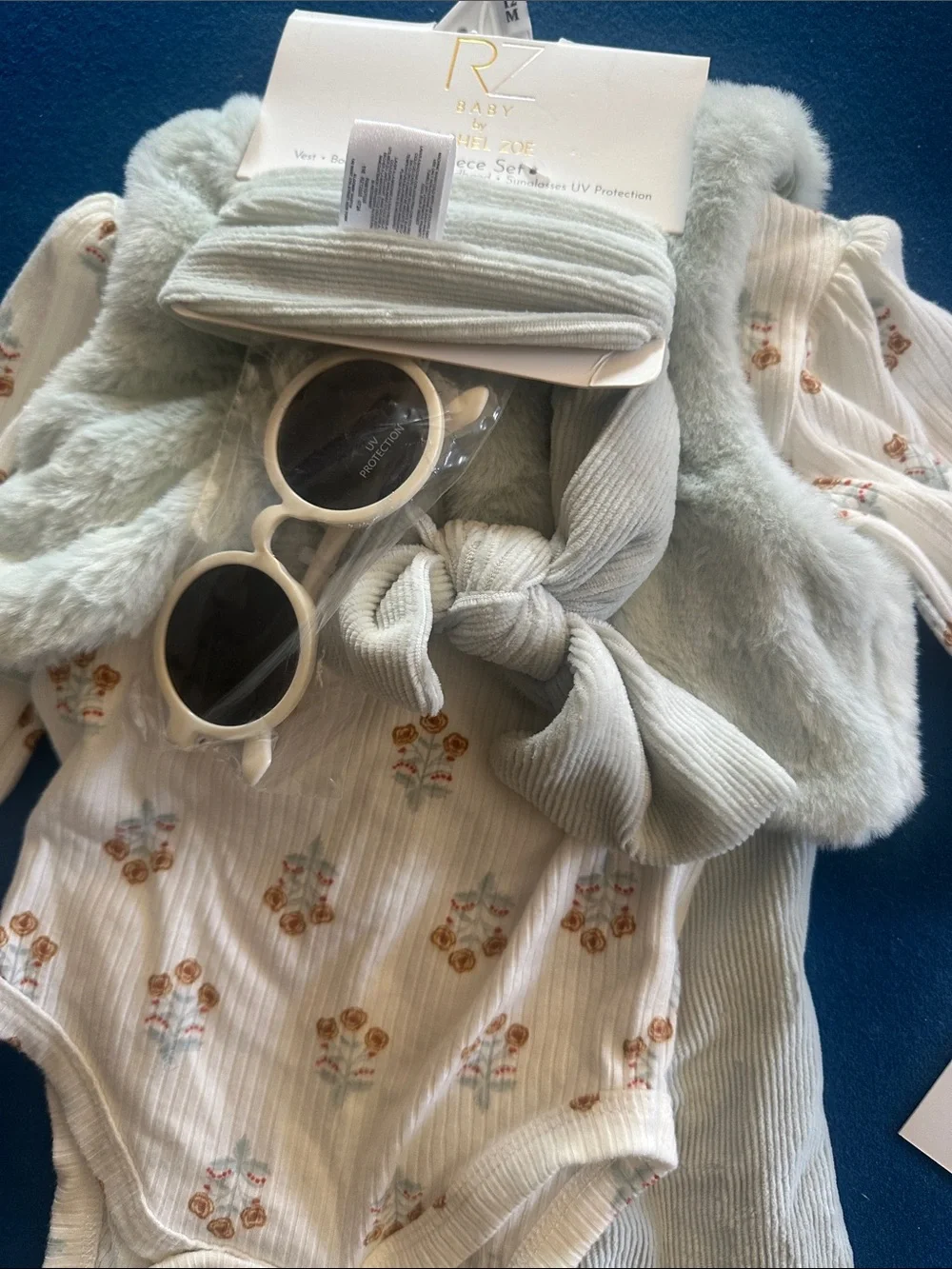 Rachel Zoe Kids Sage Floral Bodysuit Set with Vest, Pants & Sunglasses